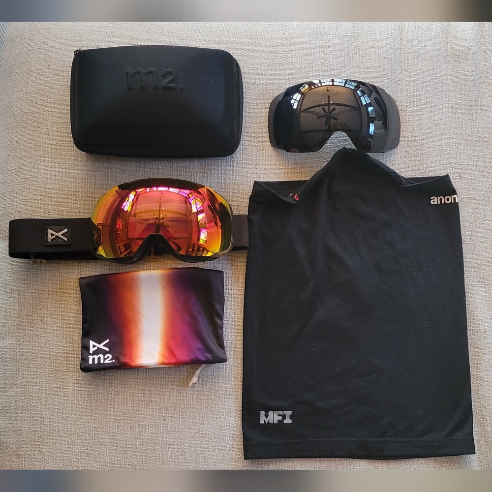 anon. M2 MFI Ski/Snowboard Goggles